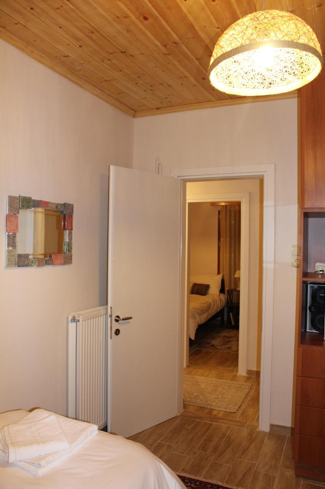 Point Of View 2 Apartment Праманта Екстериор снимка